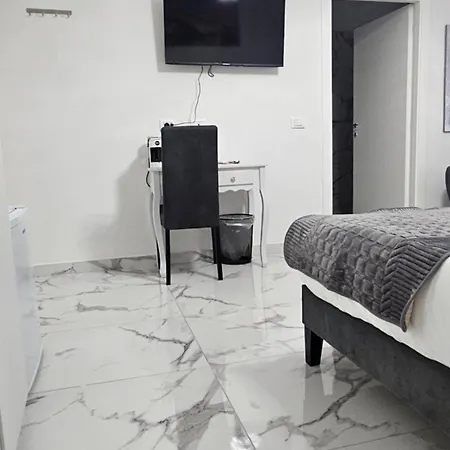 Casa Riviera Del Brenta * Mira